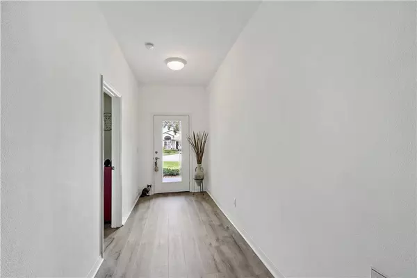 587 Cottonwood RD, Sebastian, FL 32958