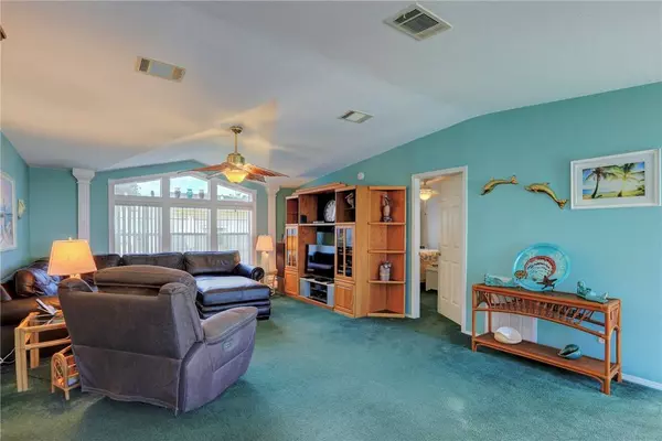 823 Tamarind CIR, Sebastian, FL 32976