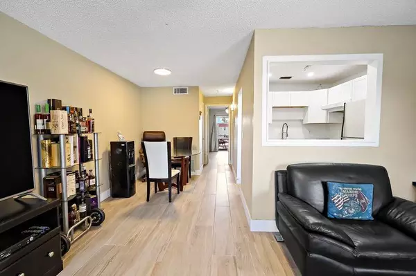 86 Crooked Tree LN #204, Vero Beach, FL 32962