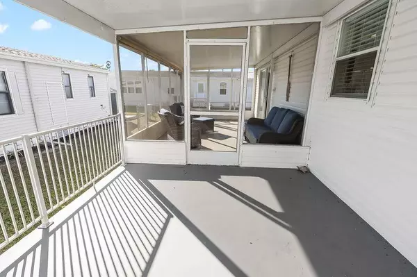 629 Puffin DR, Barefoot Bay, FL 32976