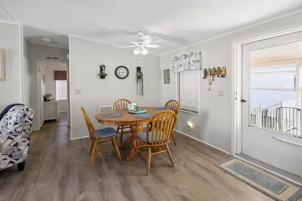 629 Puffin DR, Barefoot Bay, FL 32976