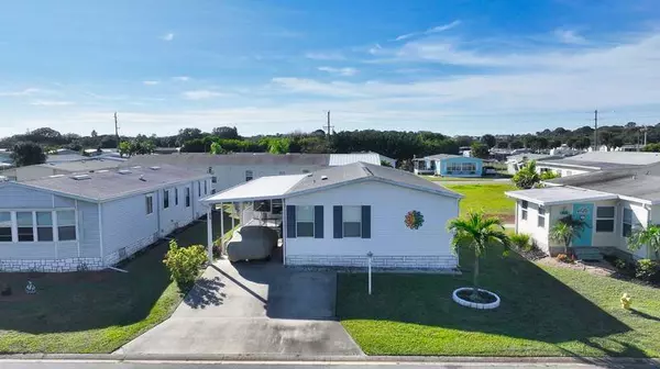 629 Puffin DR, Barefoot Bay, FL 32976