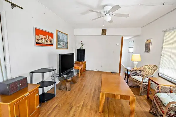 886 Hawthorn CIR, Sebastian, FL 32976