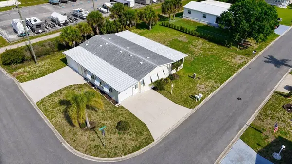 1201 Chipewa DR, Barefoot Bay, FL 32976