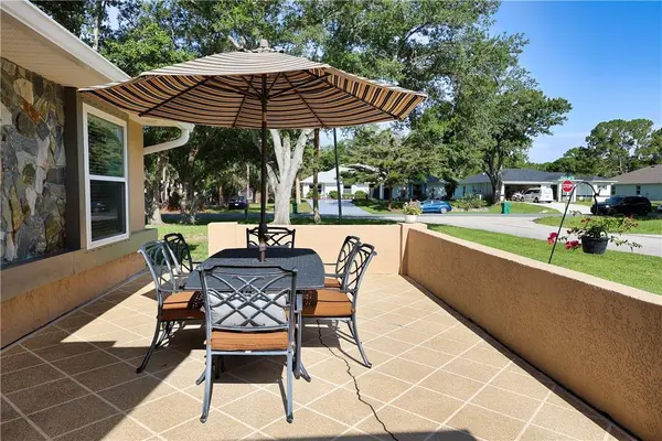 798 Dixie TER, Sebastian, FL 32958