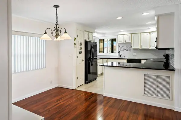 926 Frangi Pani DR, Barefoot Bay, FL 32976