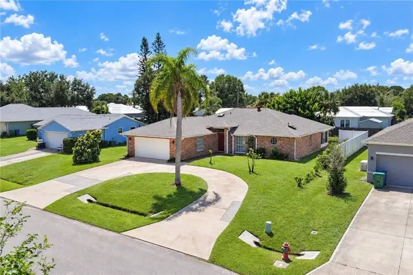 1037 Topsail LN