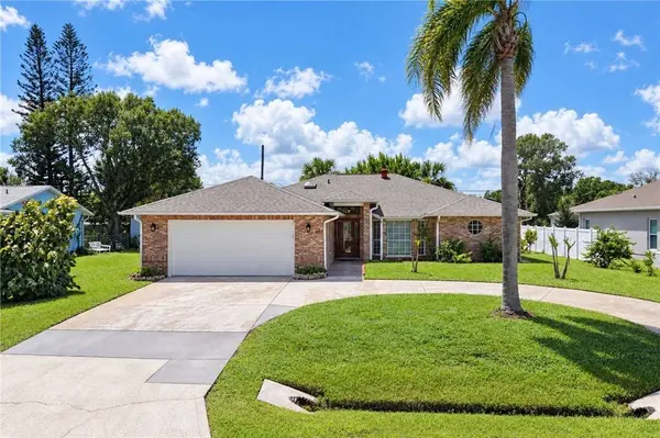 1037 Topsail LN, Sebastian, FL 32958