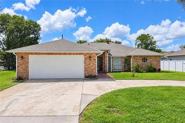 1037 Topsail LN, Sebastian, FL 32958