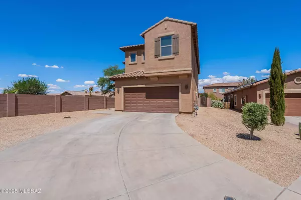 1090 E Lyle Canyon Drive, Sahuarita, AZ 85629
