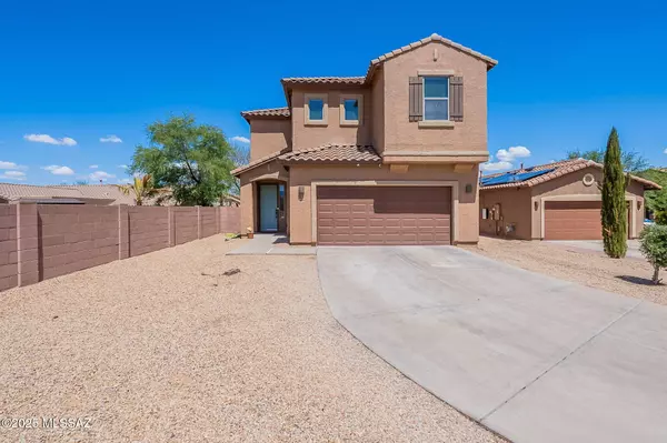 1090 E Lyle Canyon Drive, Sahuarita, AZ 85629