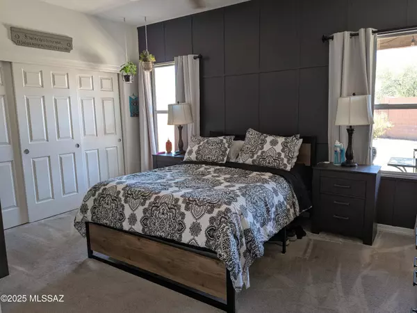 7514 W Phobos Drive, Tucson, AZ 85743