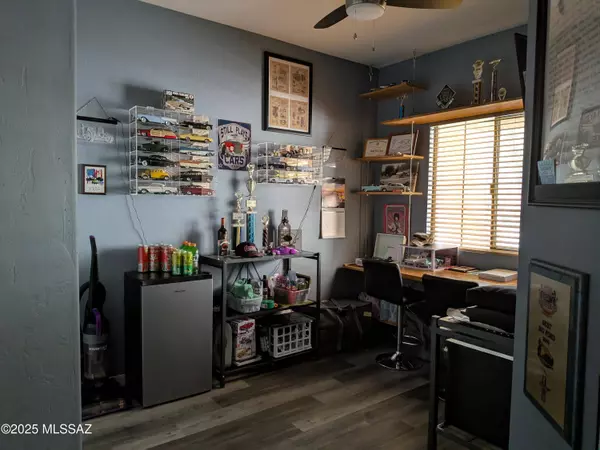 7514 W Phobos Drive, Tucson, AZ 85743