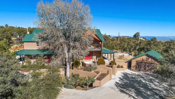 531 S Cody Loop Rd, Oracle, AZ 85623-6046
