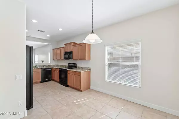 42760 W KENDRA Way, Maricopa, AZ 85138