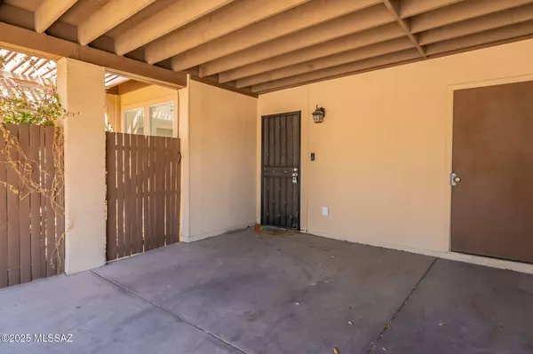 1920 N Camino Sabadell, Tucson, AZ 85715