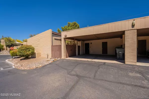 1920 N Camino Sabadell, Tucson, AZ 85715