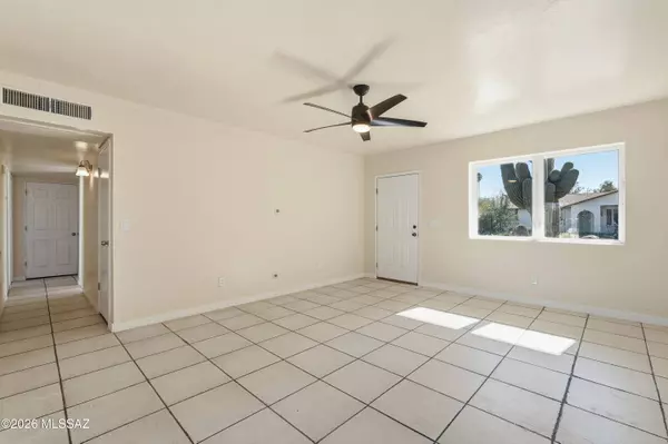 3850 W Red Wing Street, Tucson, AZ 85741