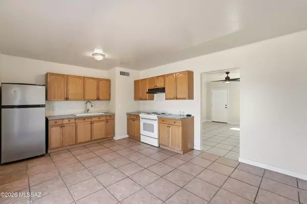 3850 W Red Wing Street, Tucson, AZ 85741