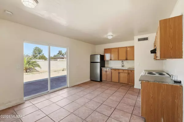 3850 W Red Wing Street, Tucson, AZ 85741