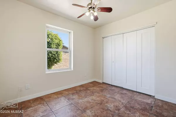 3850 W Red Wing Street, Tucson, AZ 85741