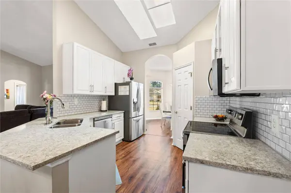 1125 CROWN ISLE CIR, Apopka, FL 32712