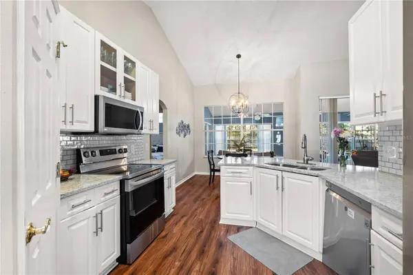 1125 CROWN ISLE CIR, Apopka, FL 32712