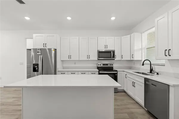 2451 W 18TH ST, Sanford, FL 32771