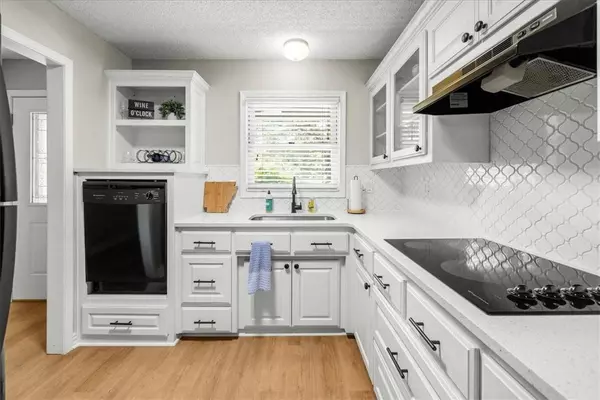 15 Abingdon Ln, Bella Vista, AR 72715