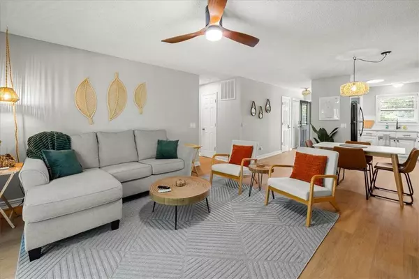 15 Abingdon Ln, Bella Vista, AR 72715