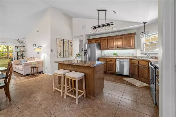 48 Westbury Dr, Bella Vista, AR 72714