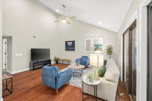 26 Melinda Ln, Bella Vista, AR 72714