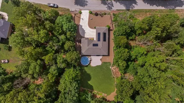50 Kent Dr, Bella Vista, AR 72714