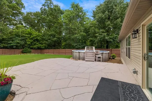 50 Kent Dr, Bella Vista, AR 72714