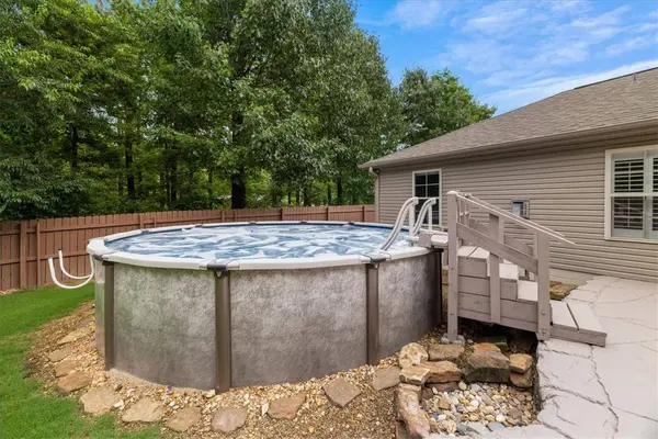 50 Kent Dr, Bella Vista, AR 72714