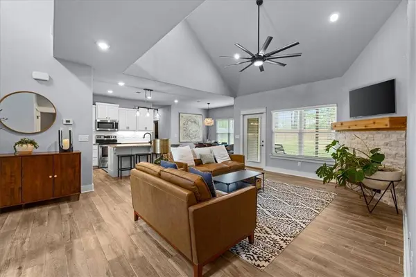 86 Rillington Dr, Bella Vista, AR 72714