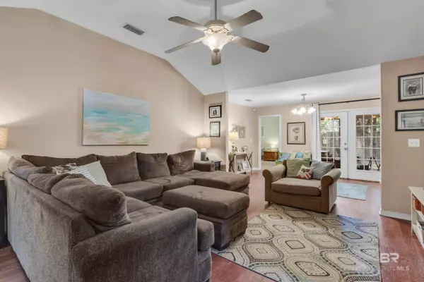 6766 Mighty Oaks Drive, Gulf Shores, AL 36542