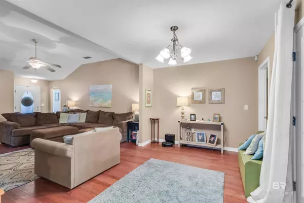 6766 Mighty Oaks Drive, Gulf Shores, AL 36542