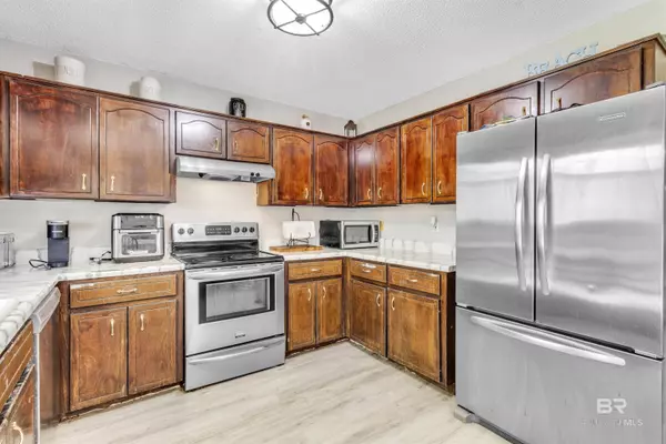 221 Howard Circle, Gulf Shores, AL 36542