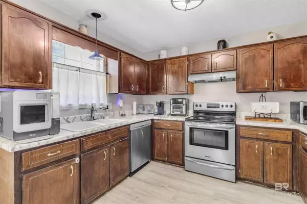 221 Howard Circle, Gulf Shores, AL 36542