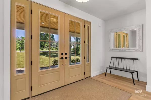 19058 James Road, Gulf Shores, AL 36542