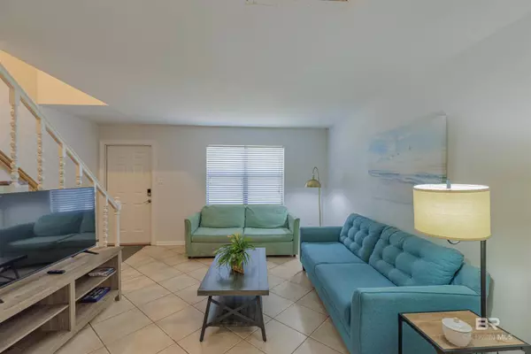 226 E 24th Avenue #15, Gulf Shores, AL 36542