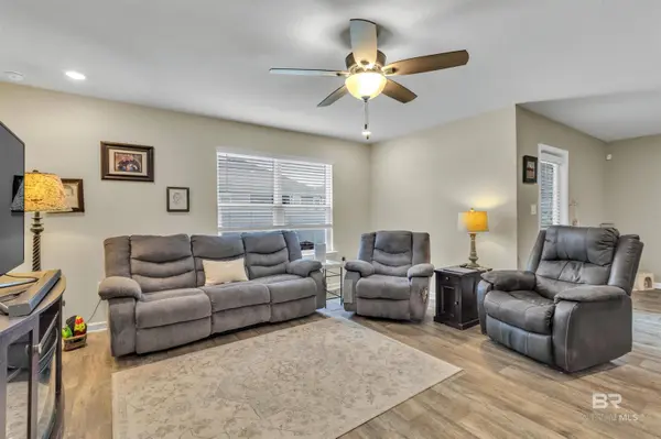 10948 War Emblem Avenue, Daphne, AL 36526