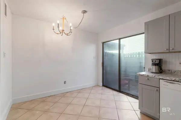226 E 24th Avenue #15, Gulf Shores, AL 36542