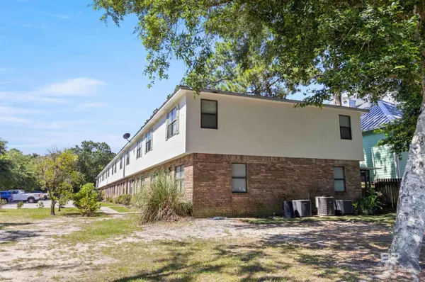 226 E 24th Avenue #15, Gulf Shores, AL 36542