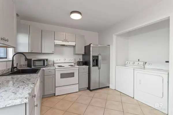 226 E 24th Avenue #15, Gulf Shores, AL 36542