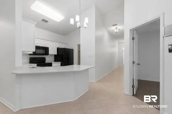 470 E 20th Ave, Gulf Shores, AL 36542