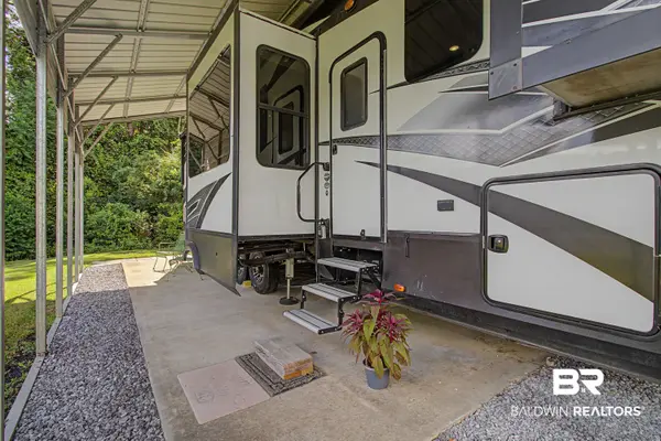 425 Elberta Loop, Lillian, AL 36549