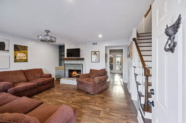 501 Williamsburg Dr, Nashville, TN 37214