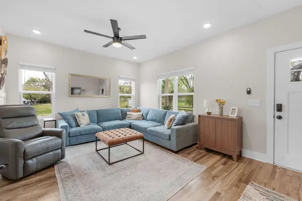 121 Broadway, Old Hickory, TN 37138